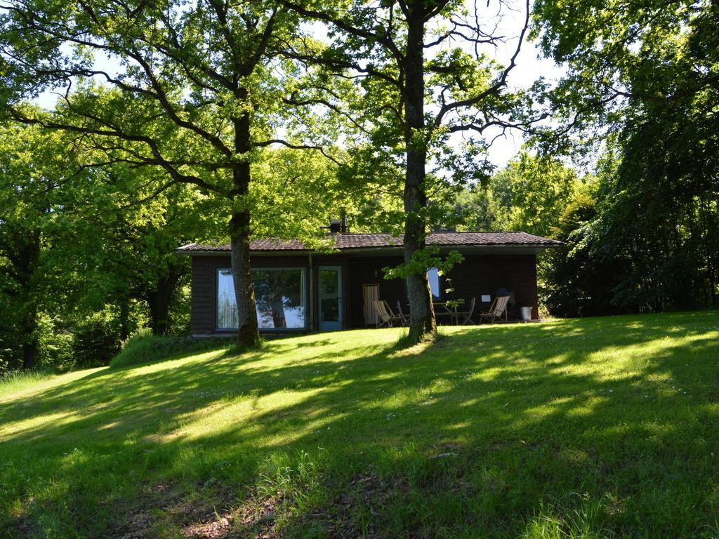 Willa Modern Chalet With Private Tennis Court In Humain Zewnętrze zdjęcie