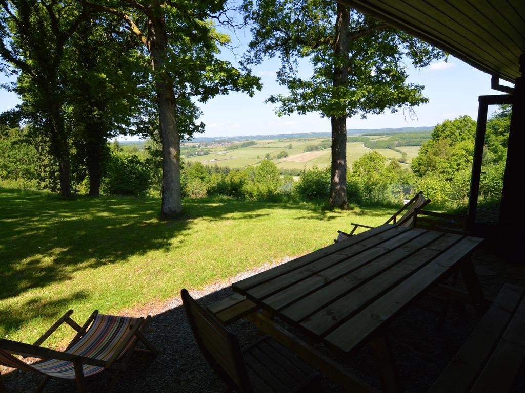 Willa Modern Chalet With Private Tennis Court In Humain Zewnętrze zdjęcie